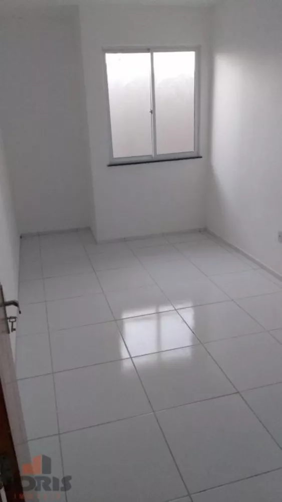 Casa à venda com 2 quartos, 87m² - Foto 2