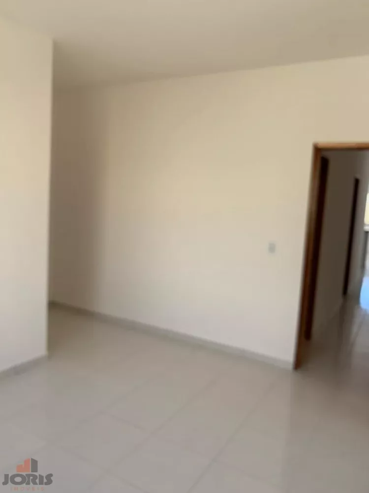 Casa à venda com 2 quartos, 75m² - Foto 13