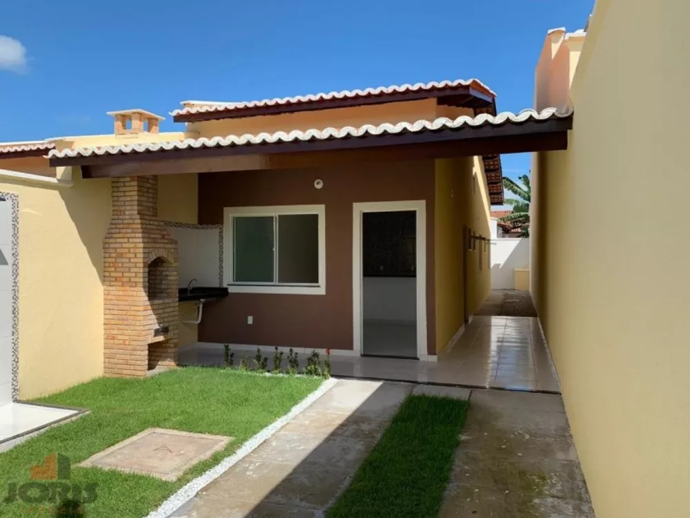 Casa à venda com 2 quartos, 75m² - Foto 2