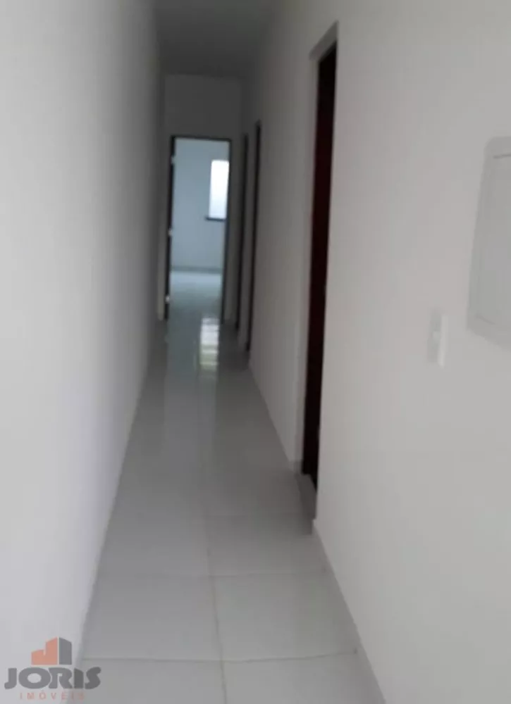 Casa à venda com 2 quartos, 87m² - Foto 4