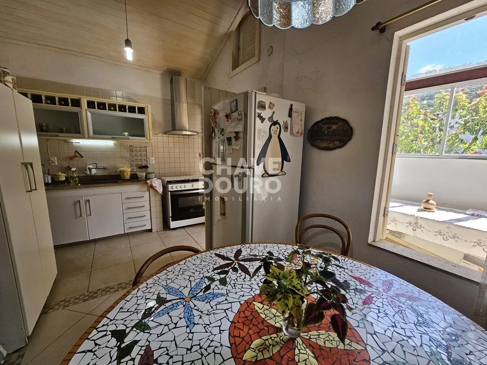 Casa, 5 quartos, 269 m² - Foto 10