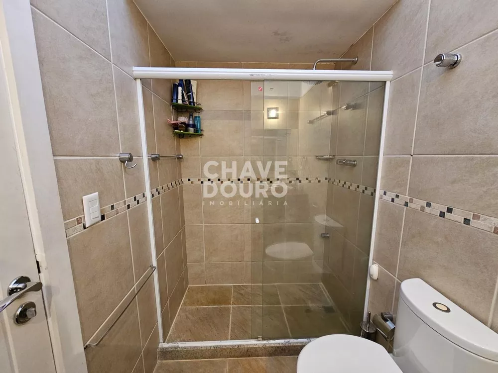 Casa, 5 quartos, 269 m² - Foto 1