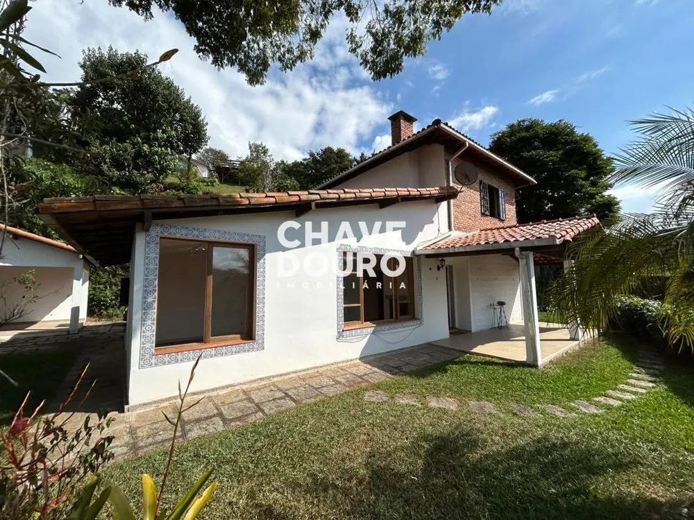 Casa, 4 quartos, 206 m² - Foto 1