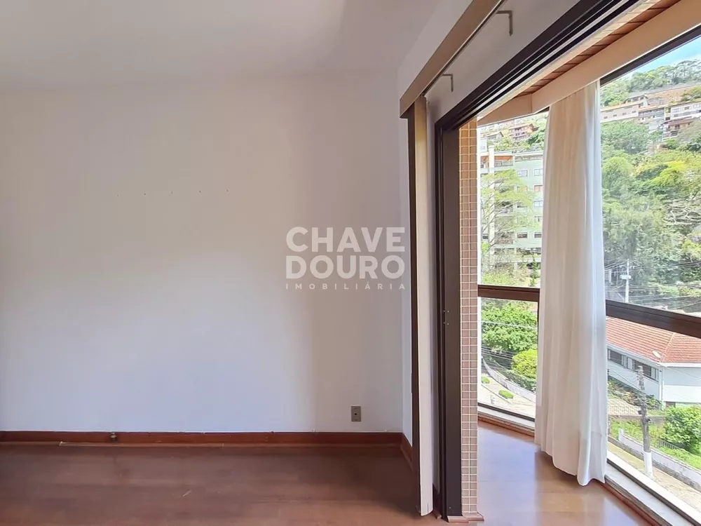 Cobertura, 4 quartos, 329 m² - Foto 2