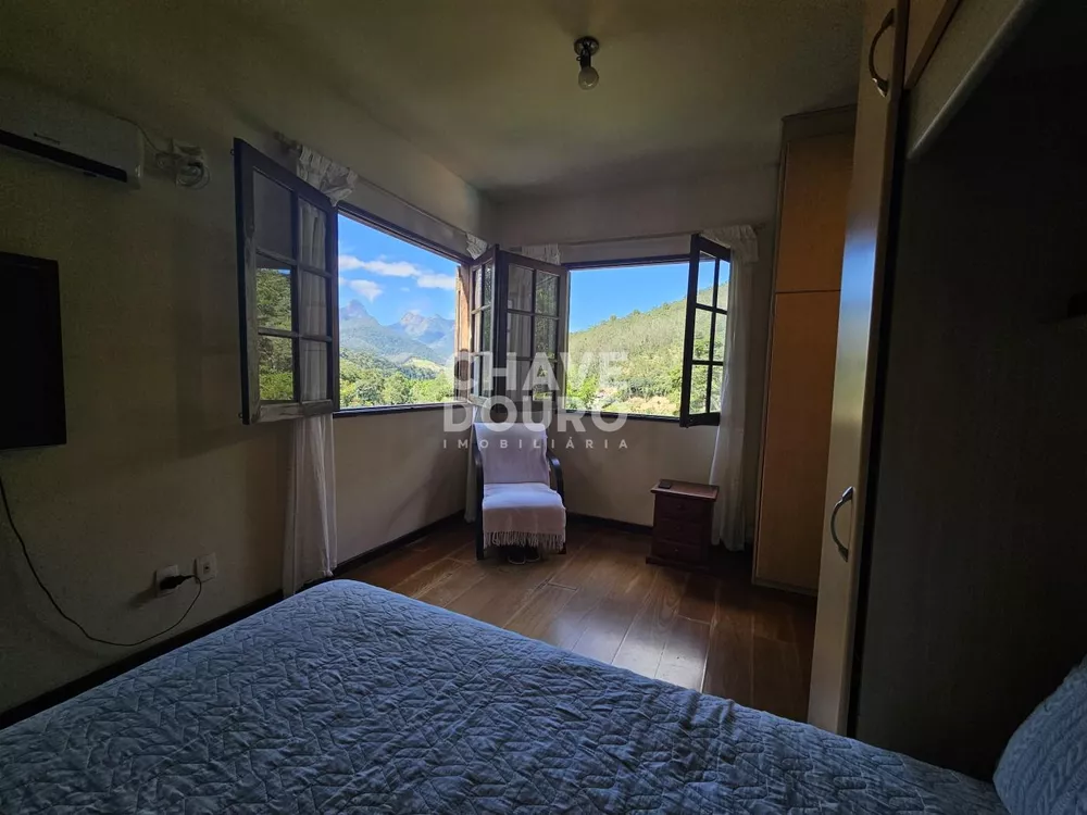 Casa, 3 quartos, 229 m² - Foto 30