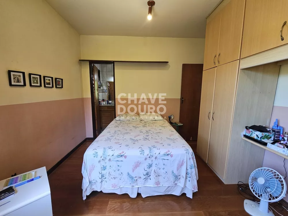Casa, 3 quartos, 229 m² - Foto 14