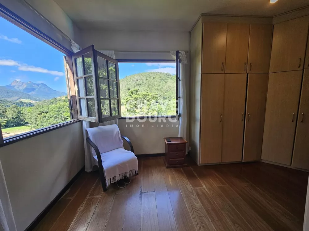 Casa, 3 quartos, 229 m² - Foto 2
