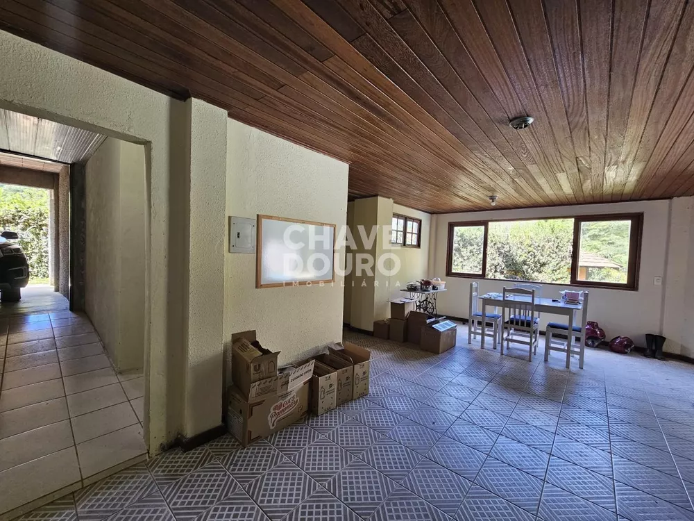 Casa, 3 quartos, 229 m² - Foto 9