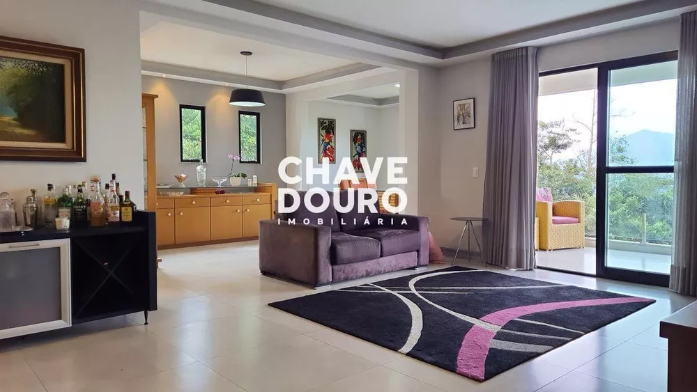 Casa, 3 quartos, 390 m² - Foto 1