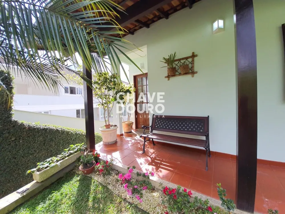 Casa, 5 quartos, 348 m² - Foto 3