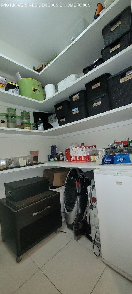 Apartamento à venda com 3 quartos, 171m² - Foto 9