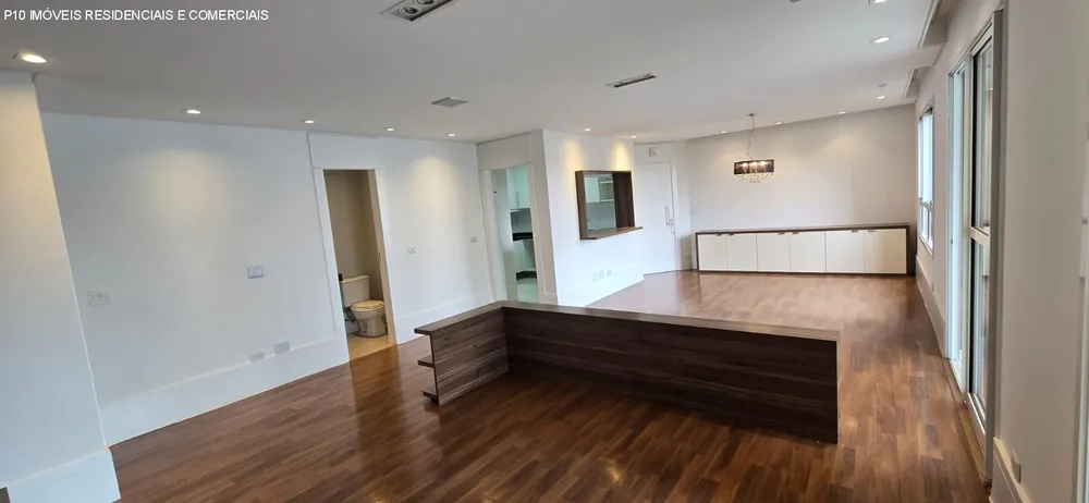 Apartamento, 3 quartos, 160 m² - Foto 1