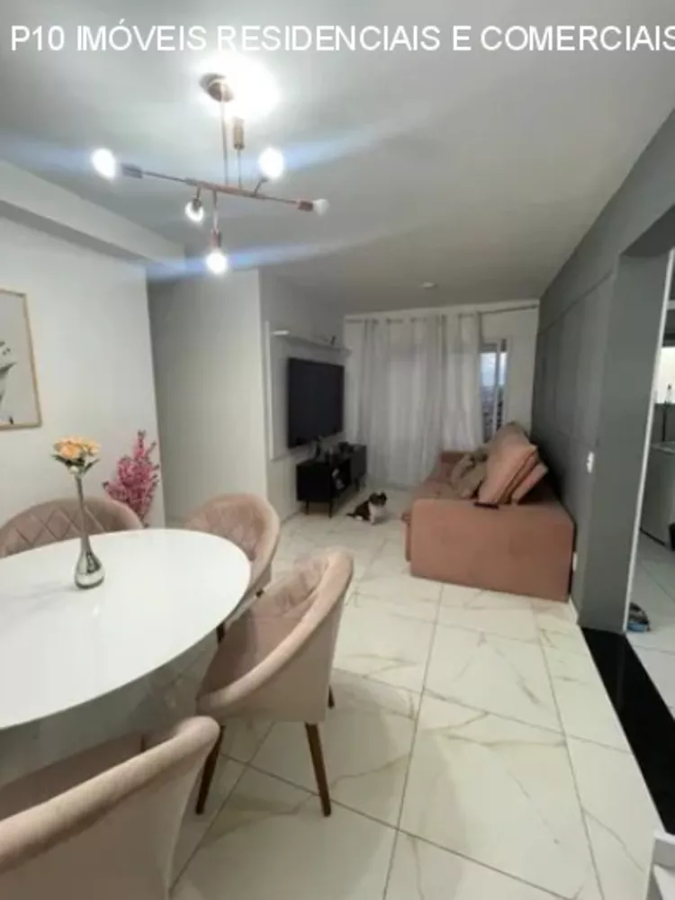 Apartamento à venda com 2 quartos, 69m² - Foto 1