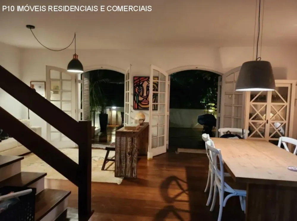 Casa, 4 quartos, 300 m² - Foto 1