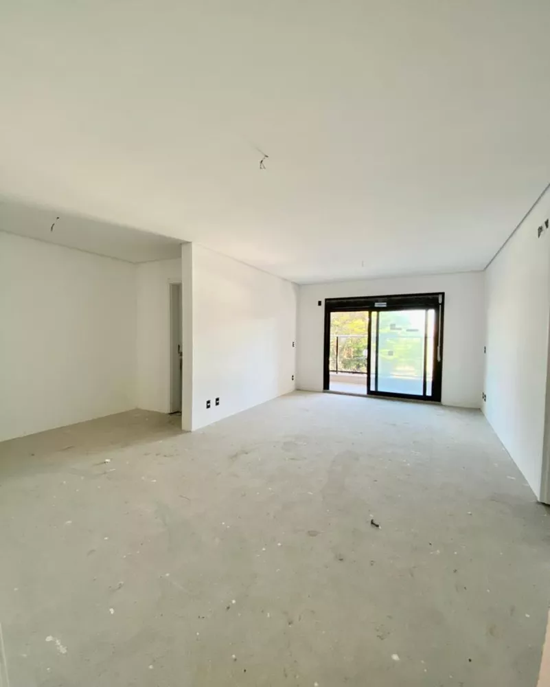 Apartamento à venda com 4 quartos, 230m² - Foto 4