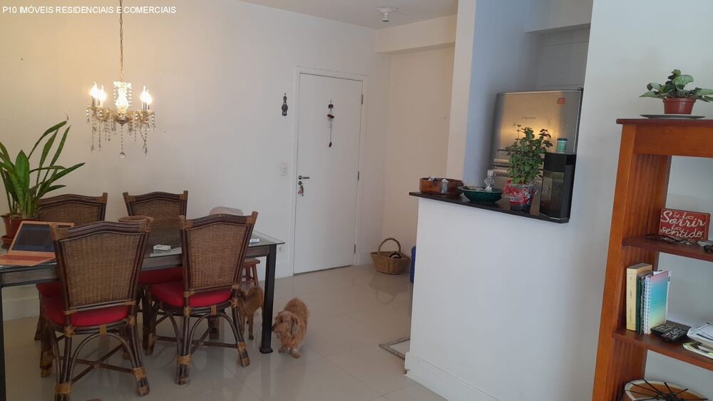 Apartamento à venda com 2 quartos, 67m² - Foto 4