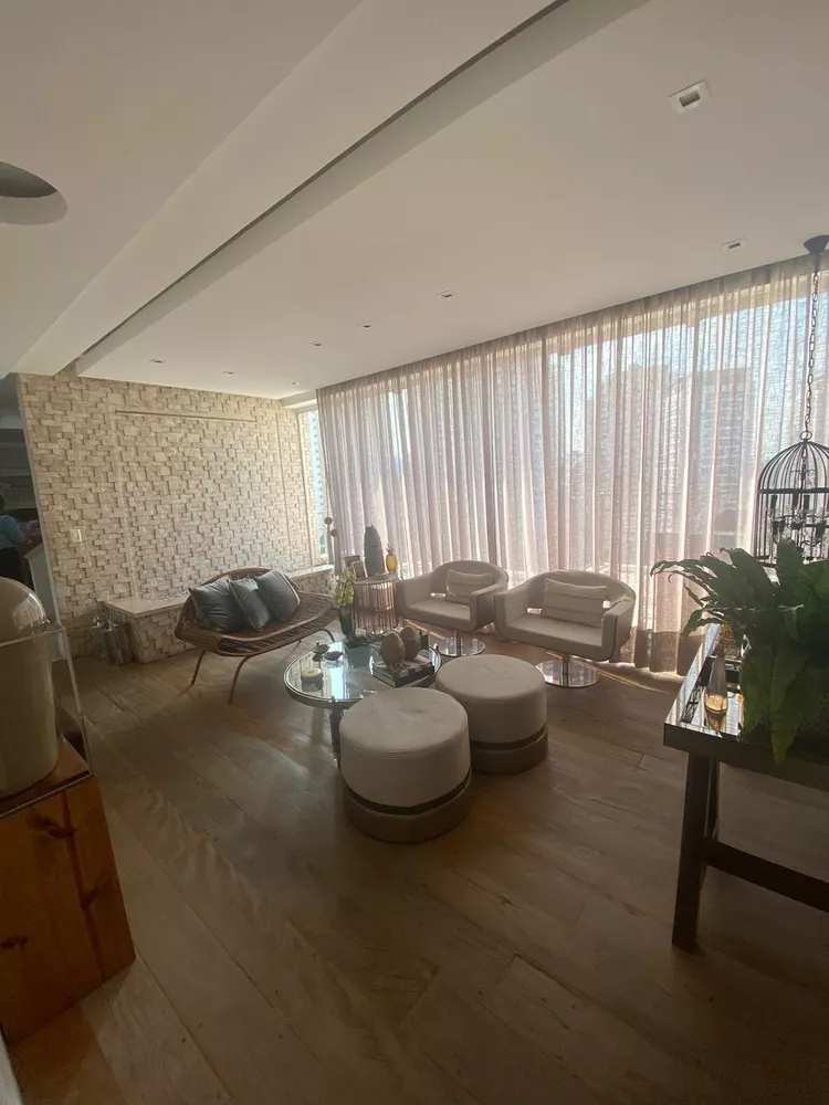 Cobertura à venda com 4 quartos, 273m² - Foto 2