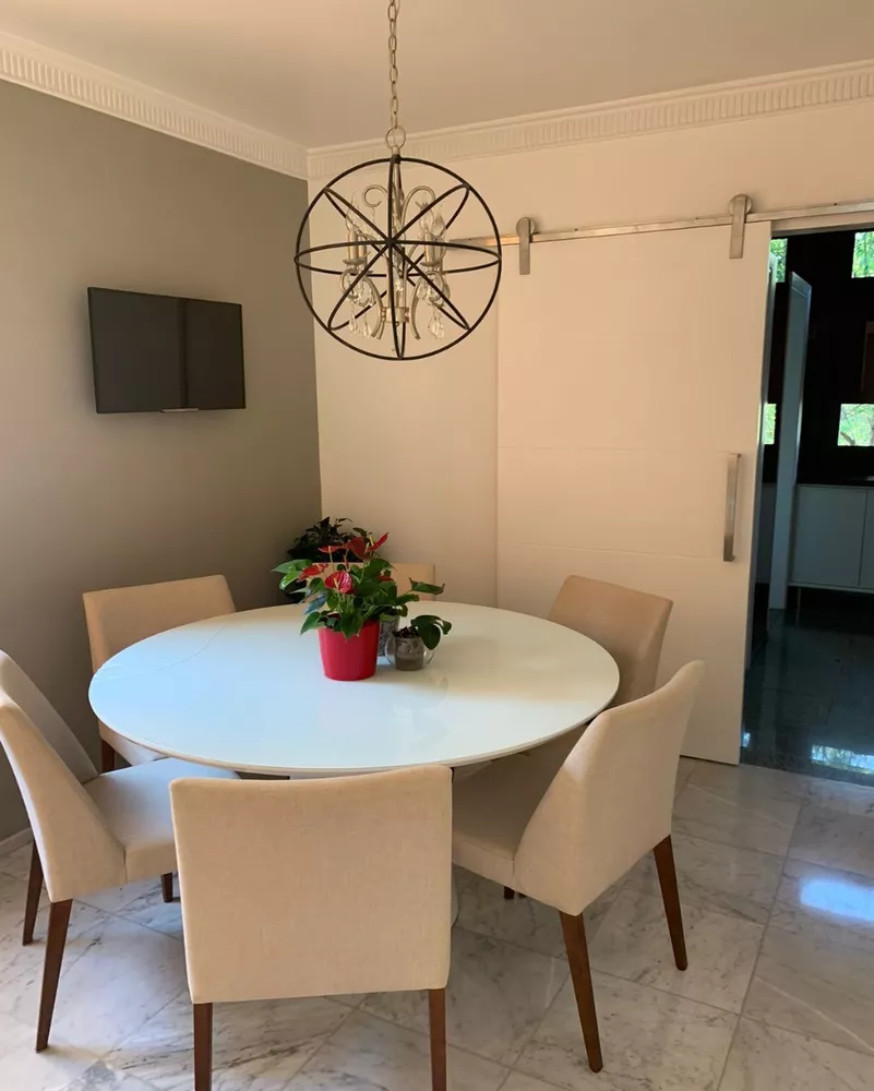 Apartamento à venda com 4 quartos, 200m² - Foto 2