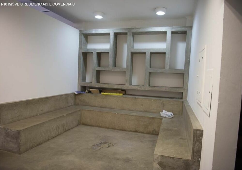 Prédio Inteiro - Foto 1
