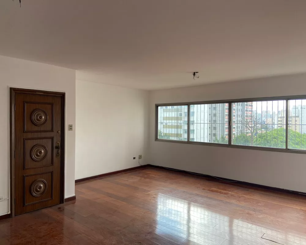 Apartamento à venda com 4 quartos, 234m² - Foto 4