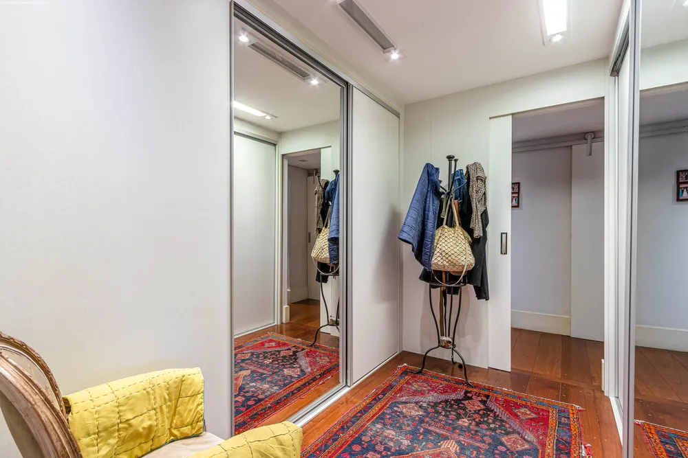 Apartamento, 3 quartos, 190 m² - Foto 2