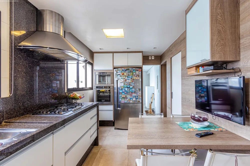 Apartamento, 3 quartos, 190 m² - Foto 5