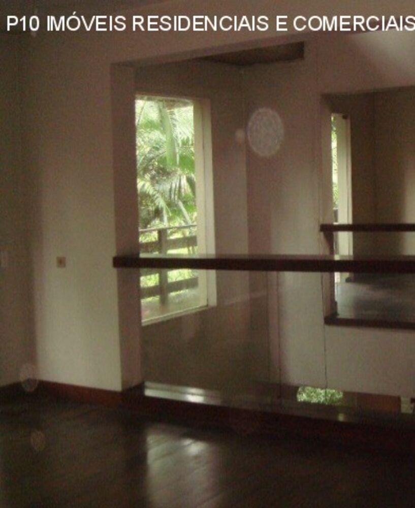 Casa à venda com 5 quartos, 1300m² - Foto 4
