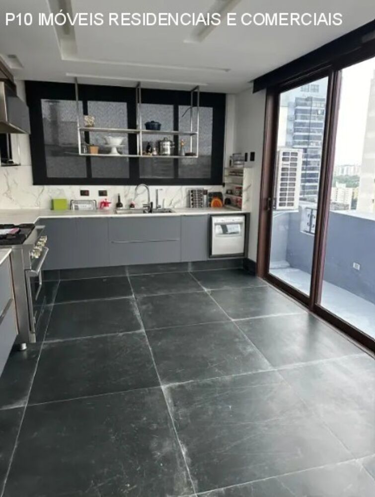 Cobertura, 3 quartos, 240 m² - Foto 1