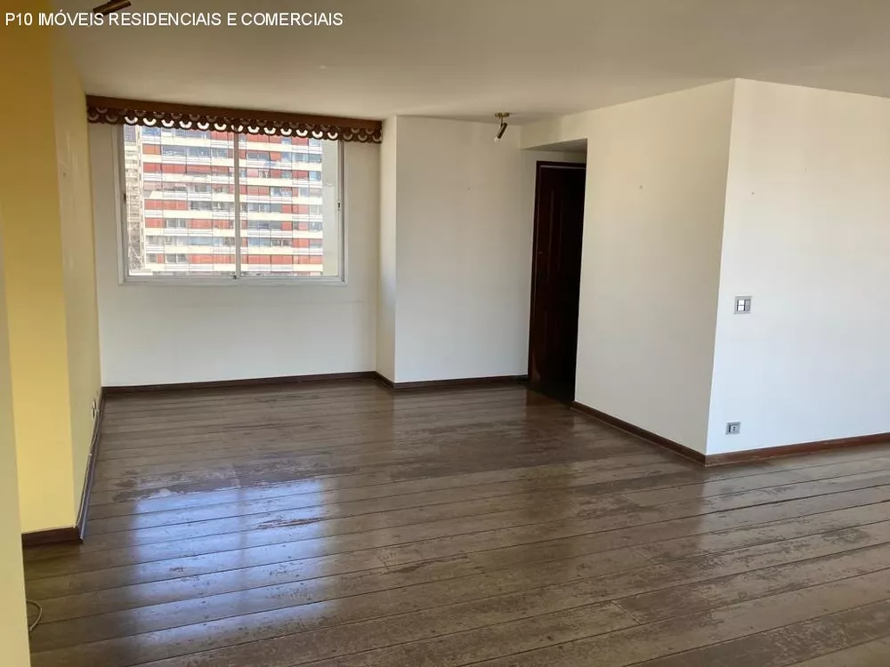 Apartamento à venda com 3 quartos, 155m² - Foto 3