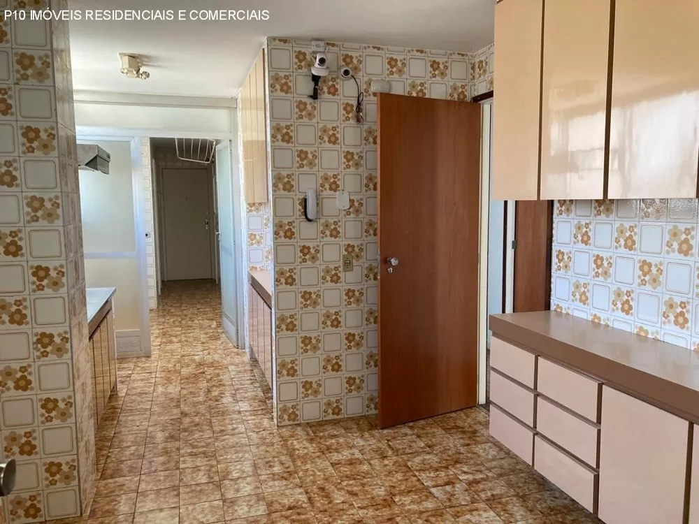 Apartamento à venda com 3 quartos, 155m² - Foto 4