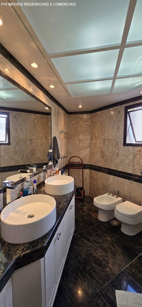 Apartamento à venda com 3 quartos, 250m² - Foto 2