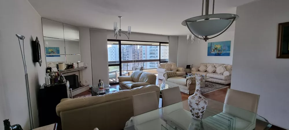 Apartamento à venda com 4 quartos, 226m² - Foto 3