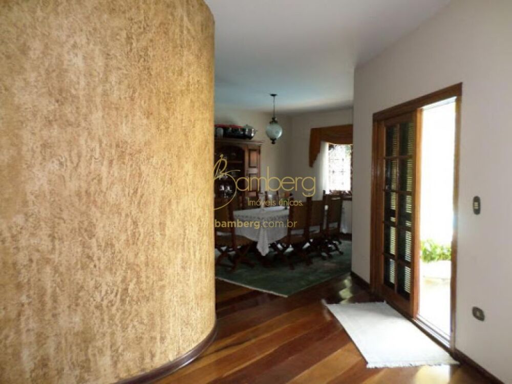 Sobrado, 4 quartos, 781 m² - Foto 1