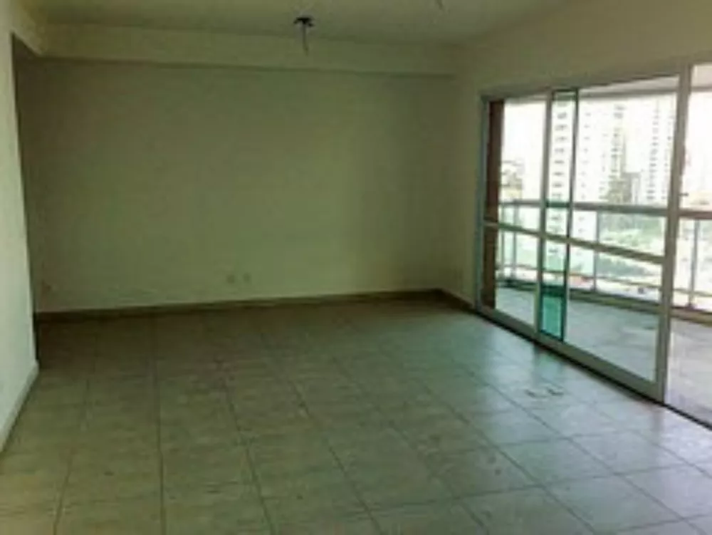 Apartamento à venda com 4 quartos, 157m² - Foto 4