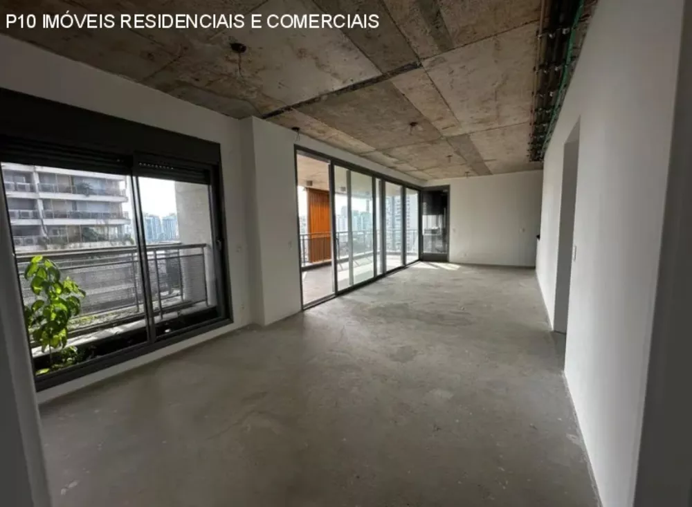 Apartamento à venda com 3 quartos, 167m² - Foto 2