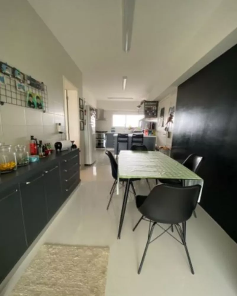 Apartamento à venda com 4 quartos, 266m² - Foto 3