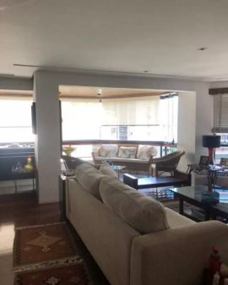 Apartamento à venda com 4 quartos, 181m² - Foto 2