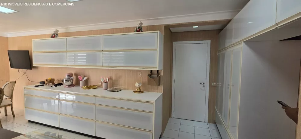 Apartamento à venda com 3 quartos, 223m² - Foto 13