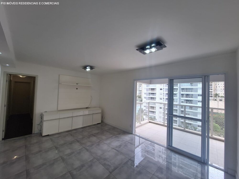 Apartamento à venda com 3 quartos, 106m² - Foto 4