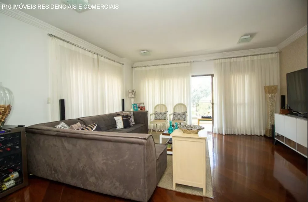 Apartamento à venda com 4 quartos, 200m² - Foto 6