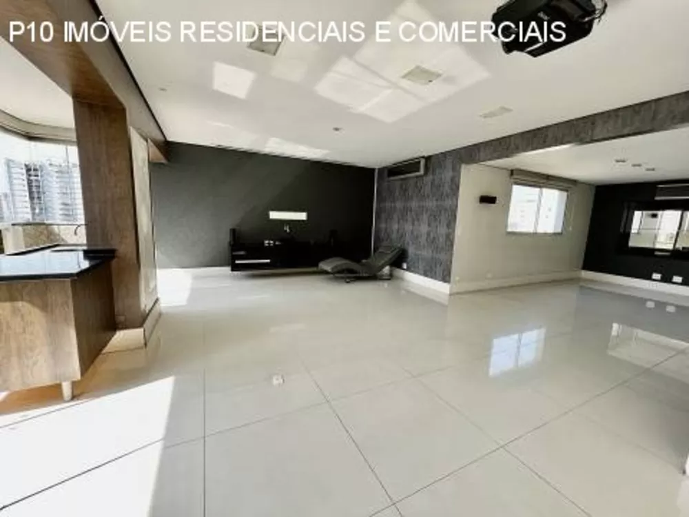 Apartamento à venda com 3 quartos, 220m² - Foto 2