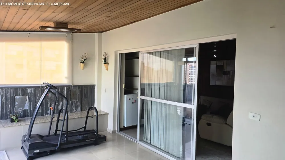 Cobertura, 3 quartos, 217 m² - Foto 1