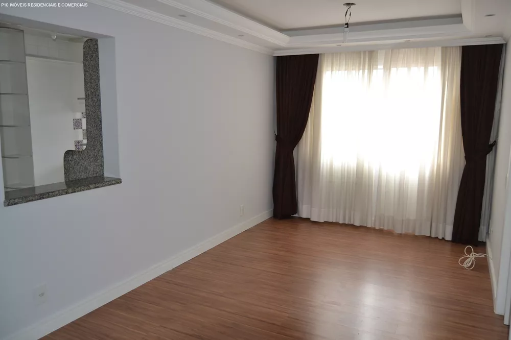 Apartamento à venda com 2 quartos, 76m² - Foto 2