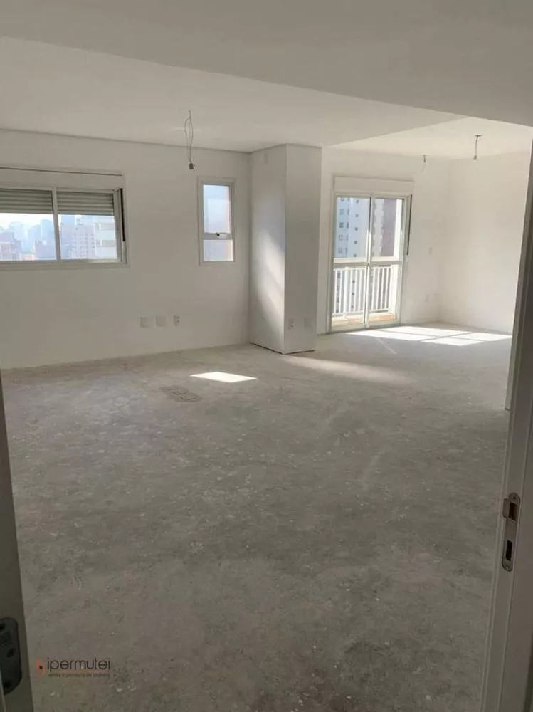 Apartamento à venda com 3 quartos, 238m² - Foto 3