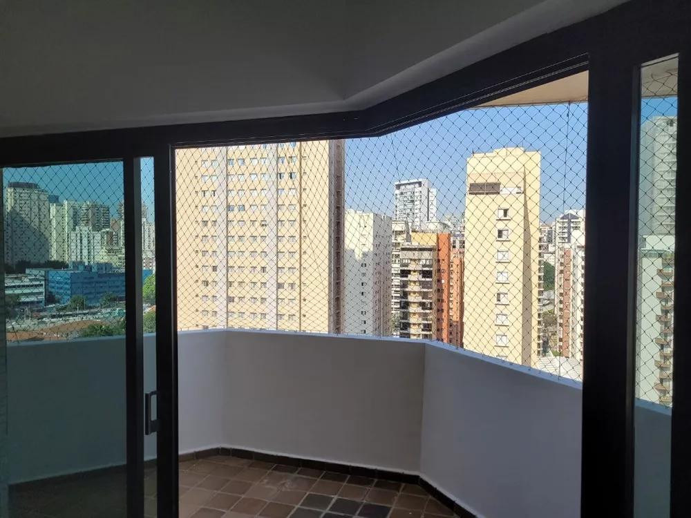 Apartamento à venda com 4 quartos, 180m² - Foto 3