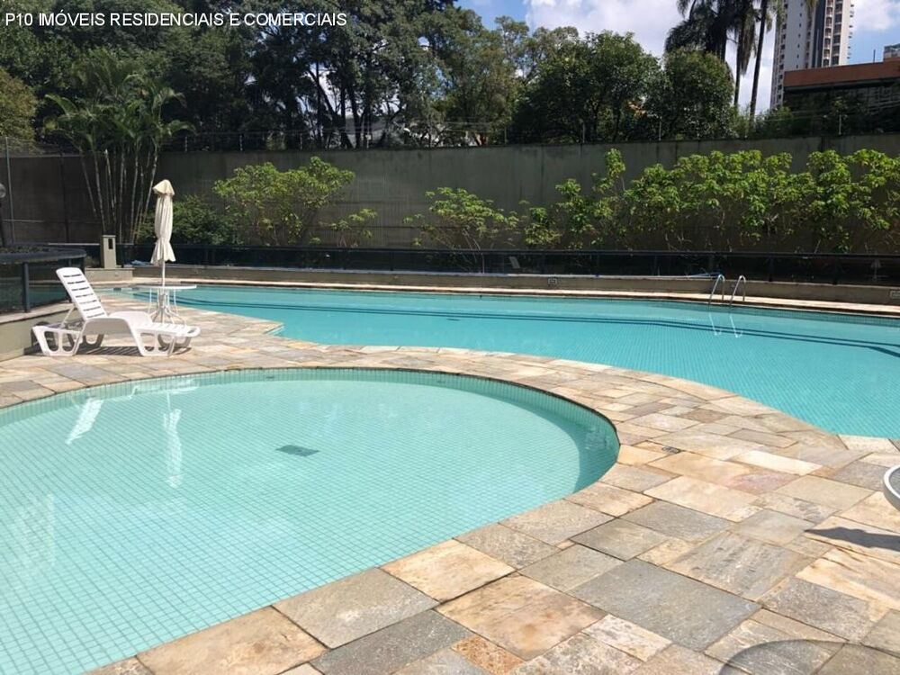 Apartamento, 3 quartos, 242 m² - Foto 2
