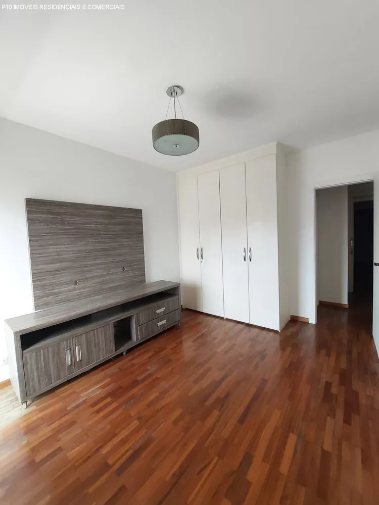 Apartamento à venda com 3 quartos, 130m² - Foto 4