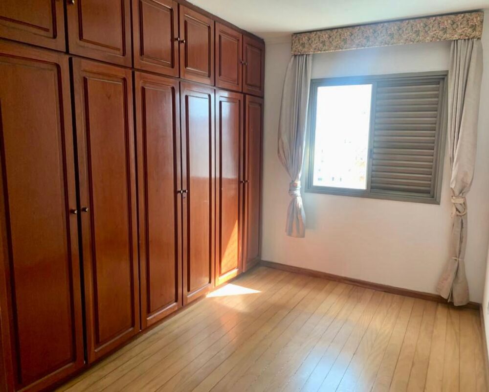 Apartamento à venda com 4 quartos, 192m² - Foto 1