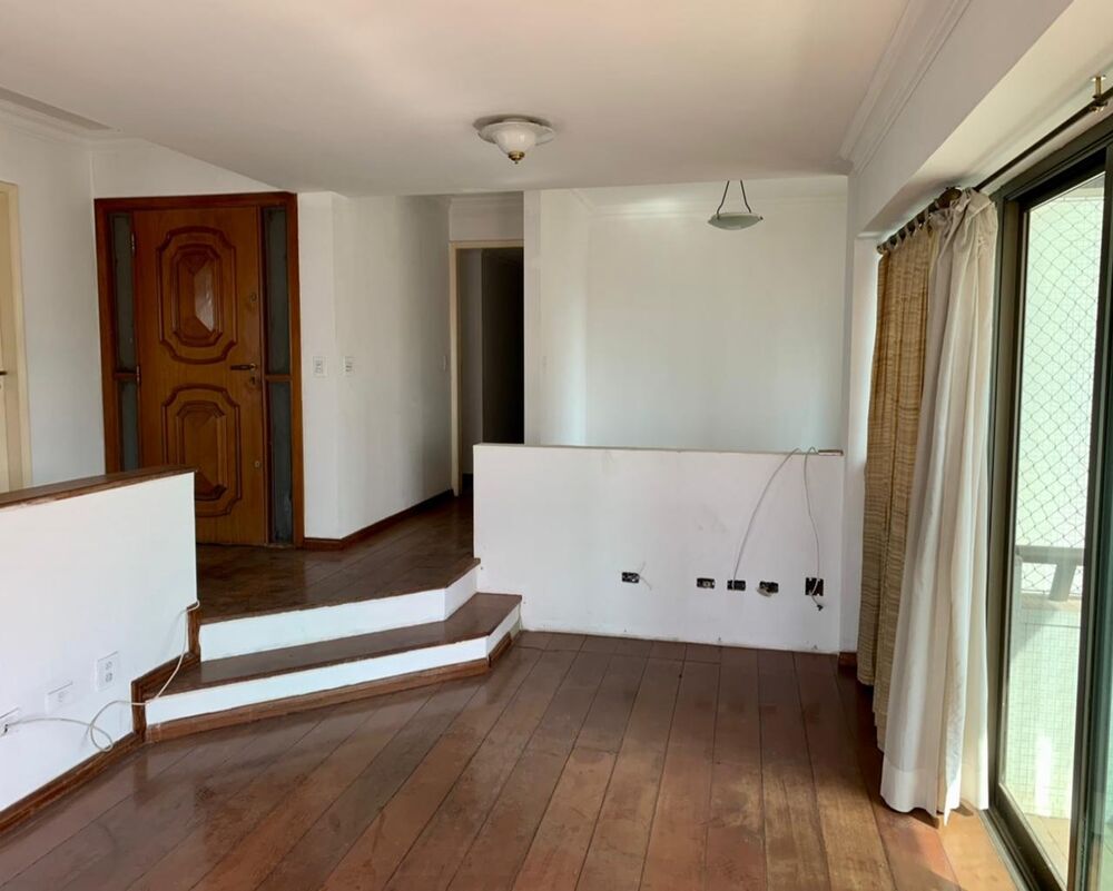 Apartamento à venda com 4 quartos, 192m² - Foto 4
