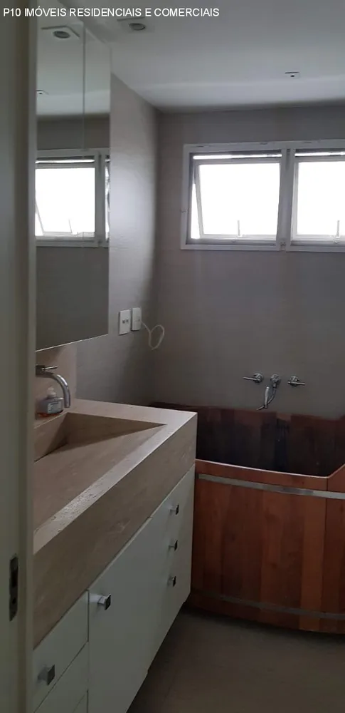 Apartamento, 4 quartos, 210 m² - Foto 1